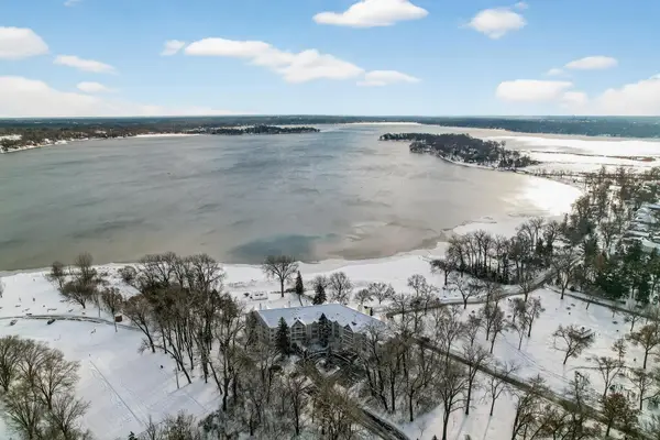 5009 Lake Avenue #201, Saint Paul, MN 55110