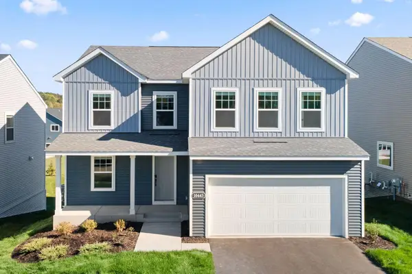 10443 Glenbrook Avenue S, Cottage Grove, MN 55016