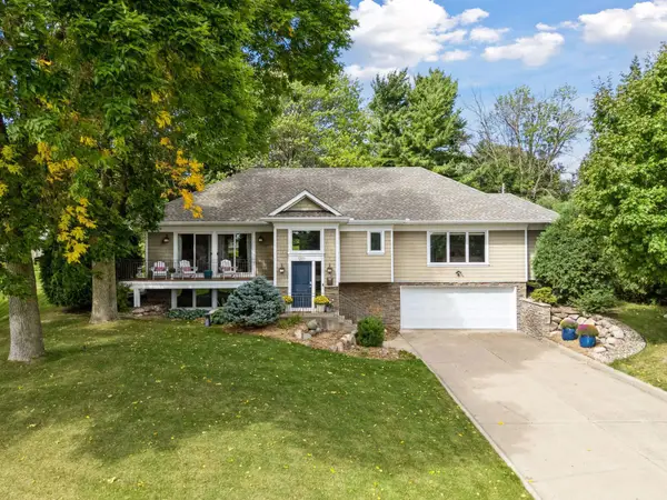 1201 Angelo Drive, Golden Valley, MN 55422