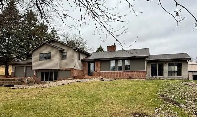 45722 County Road 15, Windom, MN 56101 - Image #1