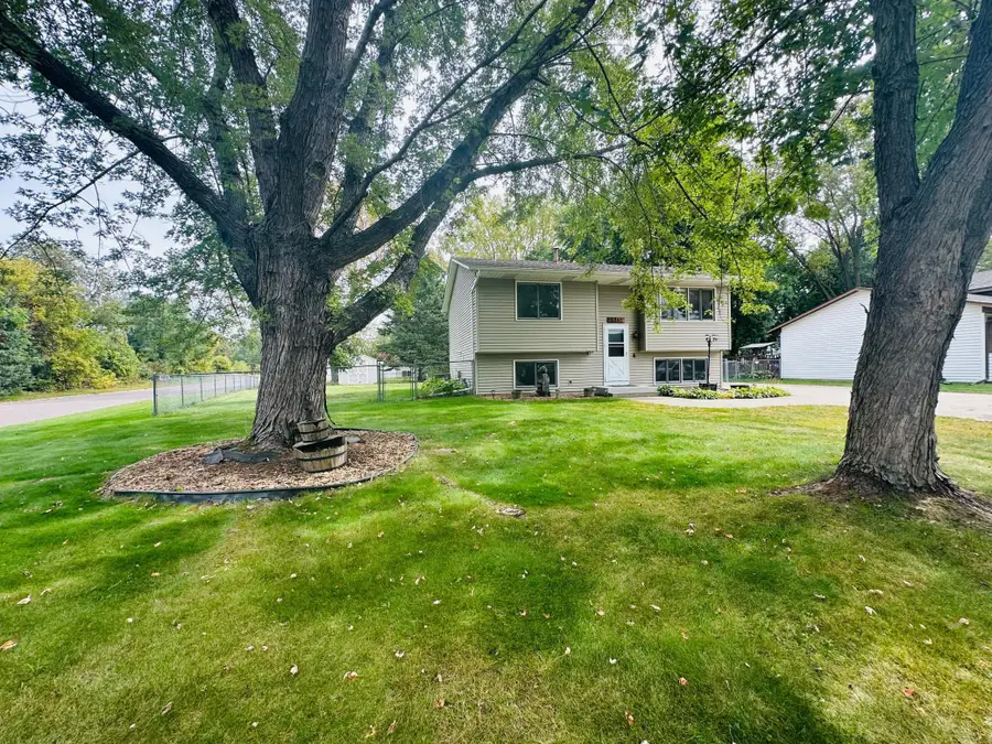 5040 Woodcrest Road, Saint Paul, MN 55110 - Image #2