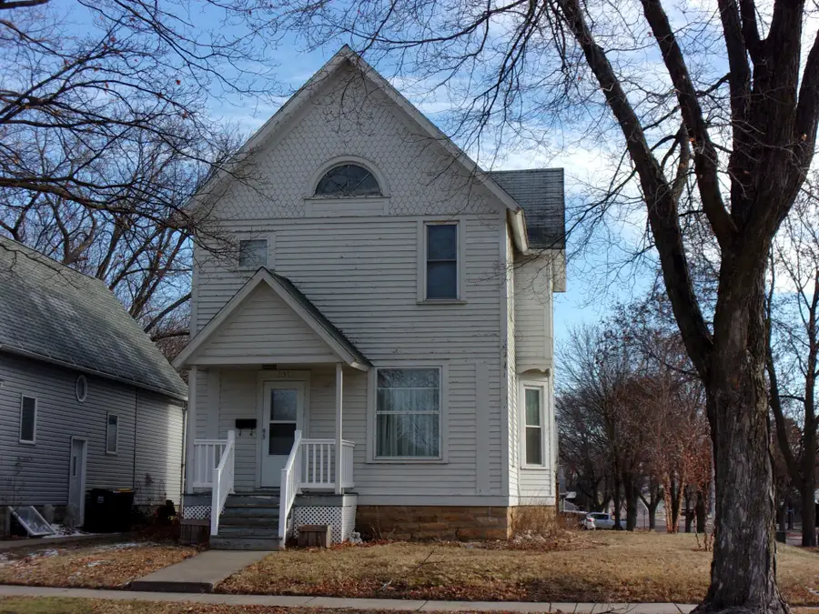 231 S Prairie Avenue, Fairmont, MN 56031 - #2