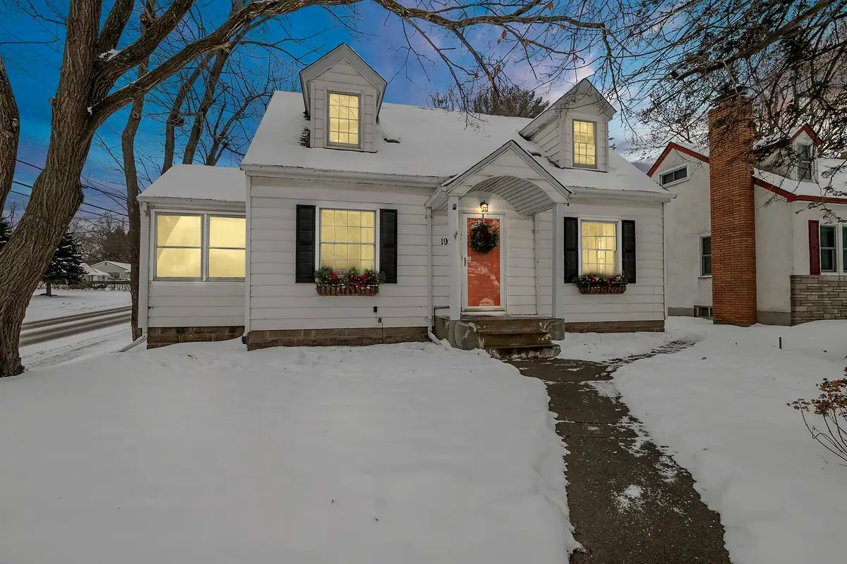 1926 Flandrau Street N, Saint Paul, MN 55109 - Image #1
