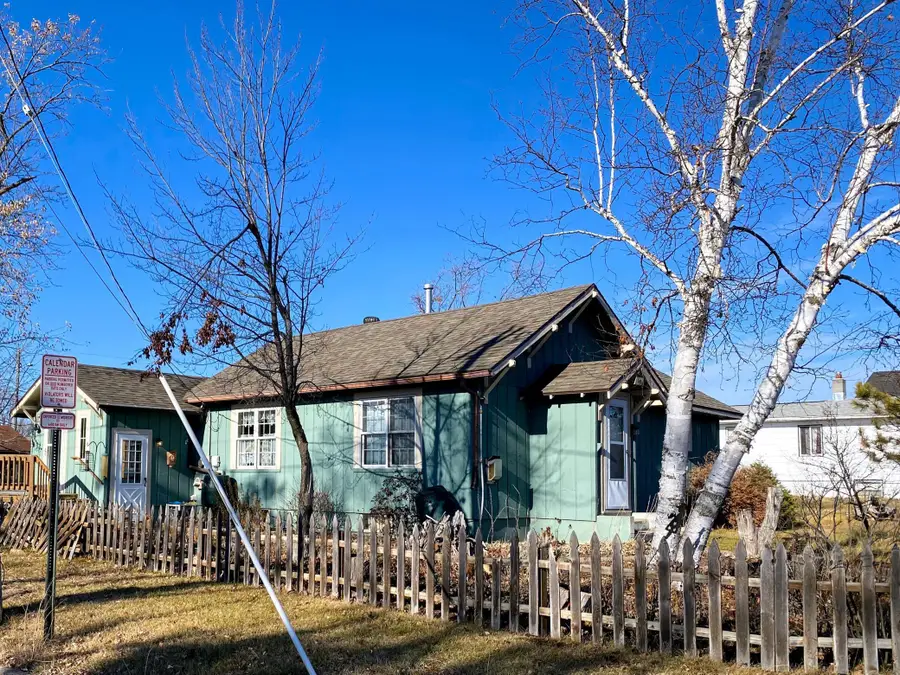 519 Pershing Avenue Se, Bemidji, MN 56601 - #2