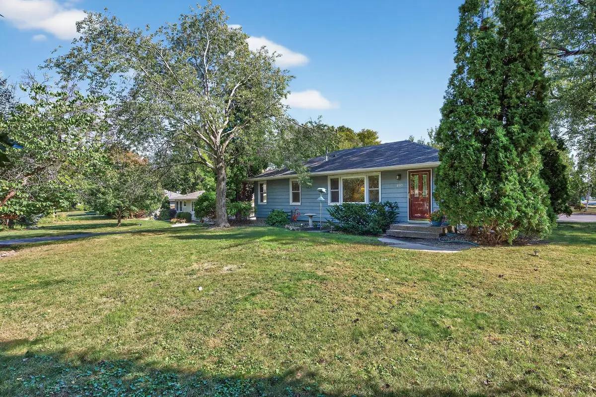 8549 Russell Avenue S, Minneapolis, MN 55431 - Image #1