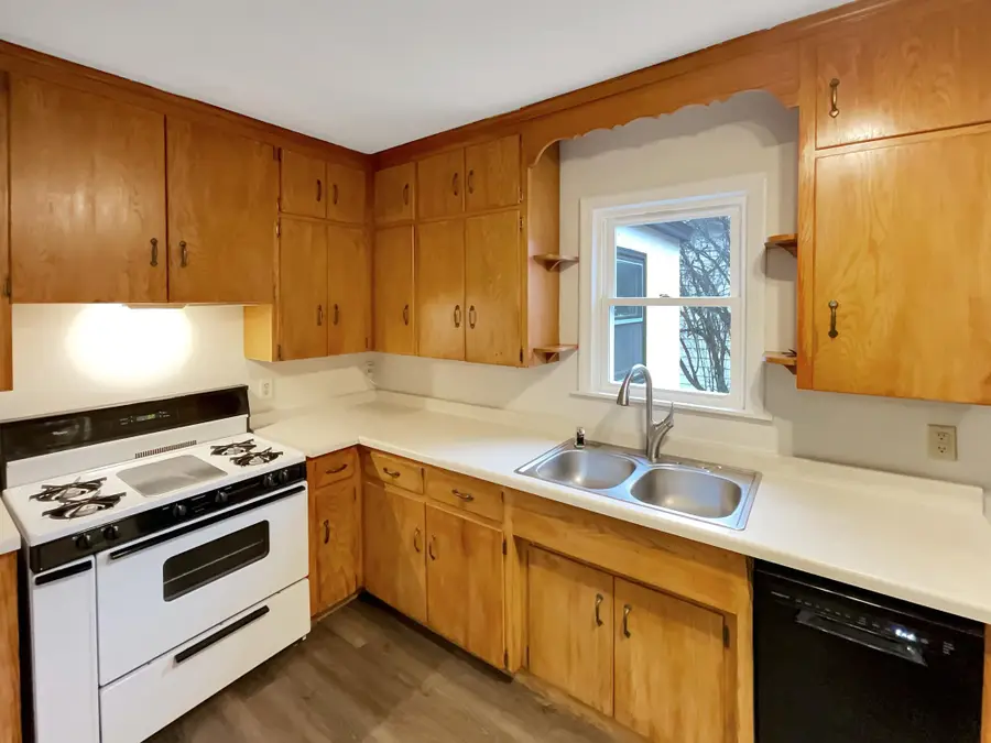 2022 English Street, Saint Paul, MN 55109 - Image #2