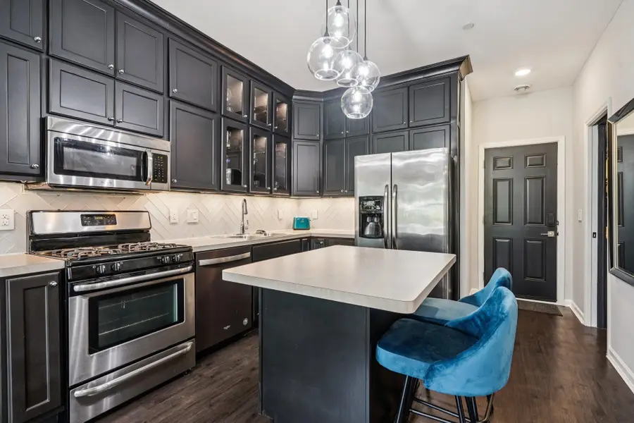 1006 Van White Memorial Boulevard, Minneapolis, MN 55411 - Image #2