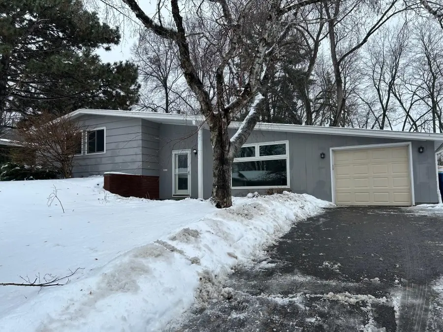 2366 Oak Lane, Saint Paul, MN 55110 - Image #2