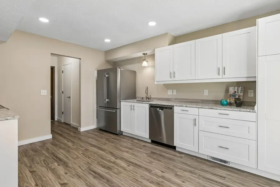 3873 Dolomite Drive, Eagan, MN 55122 - #2