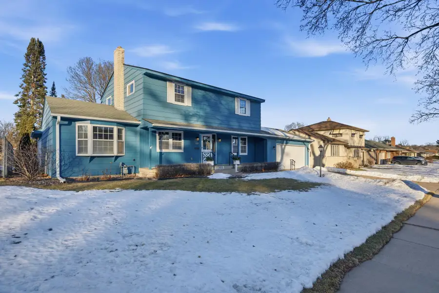 1555 Cottage Avenue E, Saint Paul, MN 55106 - Image #2