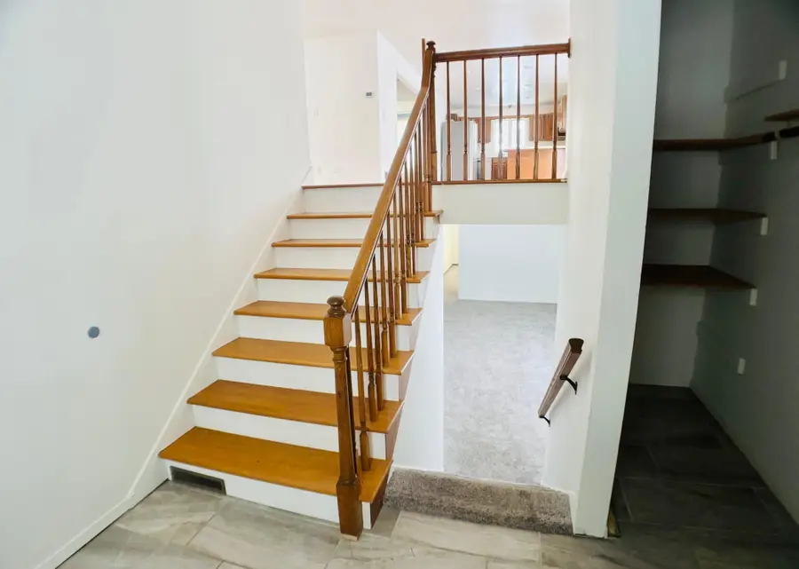 2648 3rd Avenue E, Saint Paul, MN 55109 - Image #2