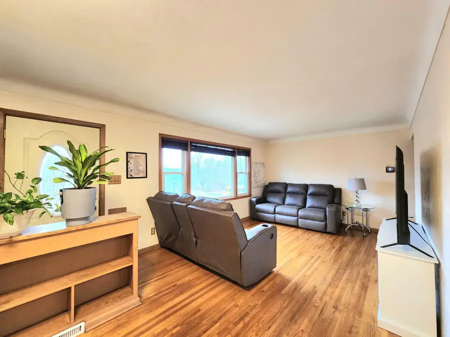 1158 Bradley Street, Saint Paul, MN 55130 - #3