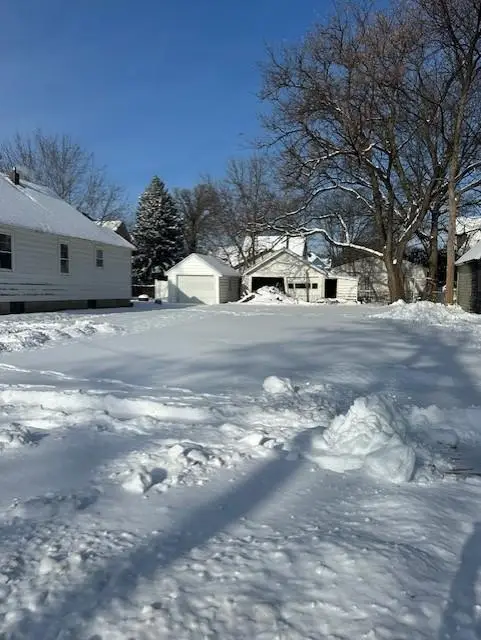 402 6th Place Nw, Austin, MN 55912 - #1