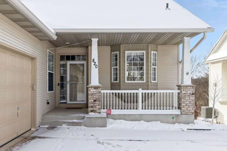 820 Woodduck Drive, Woodbury, MN 55125 - Image #2