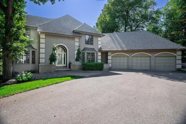 11808 Tapestry Lane, Hopkins, MN 55305