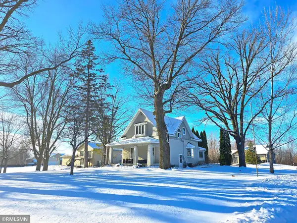 311 Big Woods Lane, Annandale, MN 55302