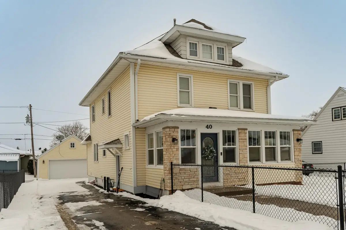 40 2nd Avenue Nw, Plainview, MN 55964 - #1