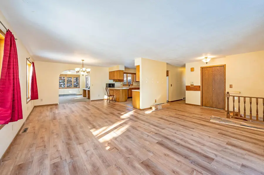 225 S 7th Avenue E #E, Truman, MN 56088 - #2