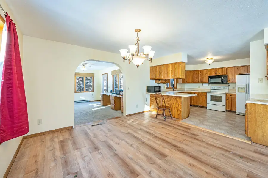 225 S 7th Avenue E #E, Truman, MN 56088 - #3
