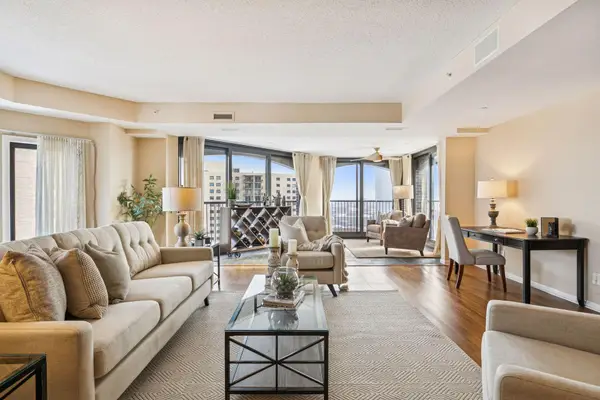 1235 Yale Place #1706, Minneapolis, MN 55403