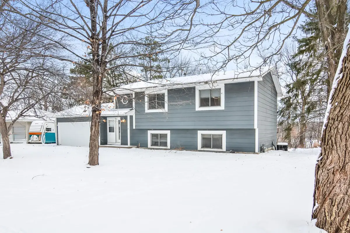 2525 14th Avenue Nw, Saint Paul, MN 55112 - Image #1