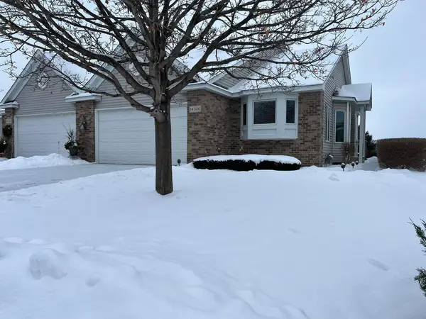 14326 Peninsula Point Drive, Savage, MN 55378