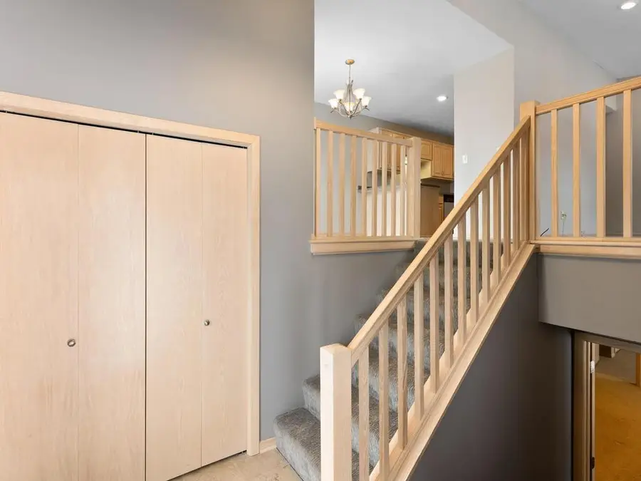 7245 Woodstock Curve, Minneapolis, MN 55438 - Image #3