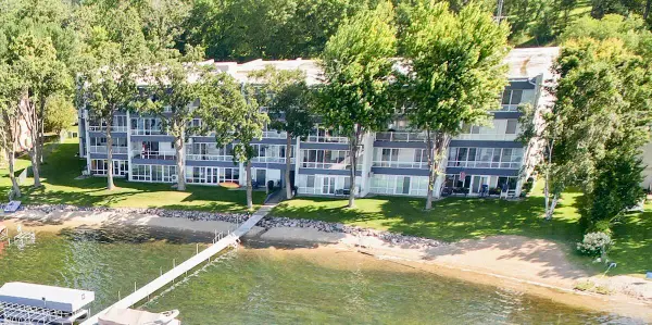 315 Park Lake Boulevard #207, Detroit Lakes, MN 56501