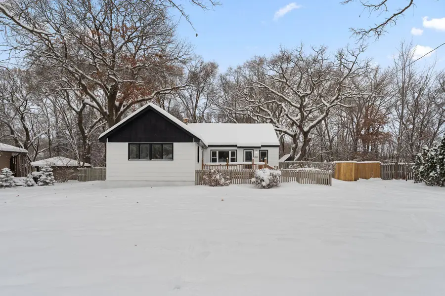 2825 Woodale Drive, Saint Paul, MN 55112 - Image #3