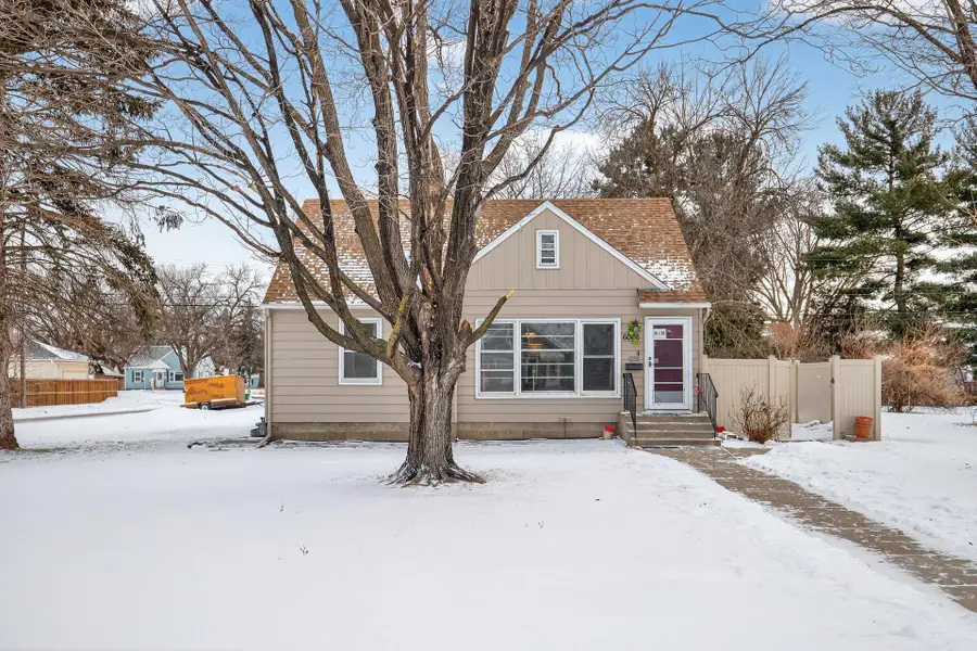 6046 Emerson Avenue N, Brooklyn Center, MN 55430 - Image #3