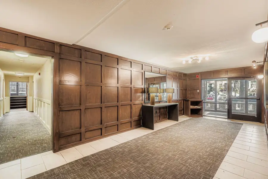 1912 Dupont Avenue S #407, Minneapolis, MN 55403 - Image #2