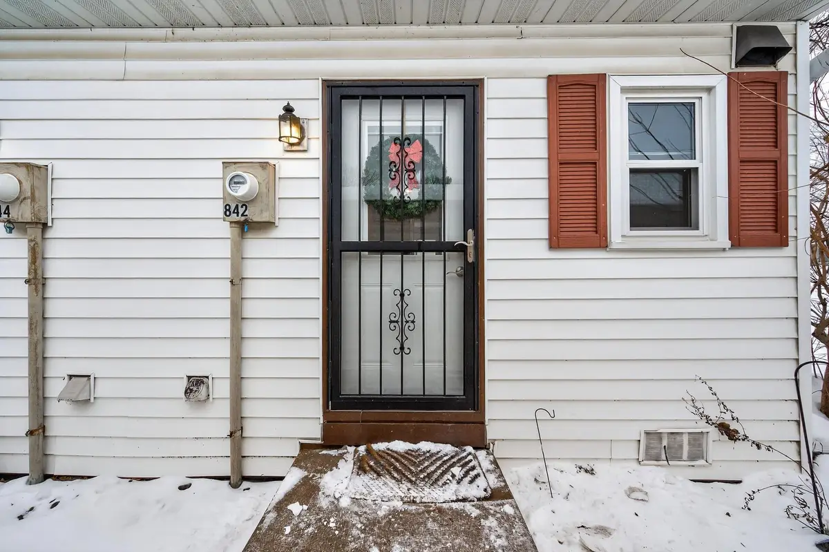 842 Woodgate Drive #211, Saint Paul, MN 55127 - Image #1