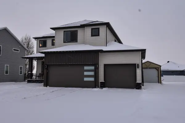 6562 56th Avenue S, Fargo, ND 58104