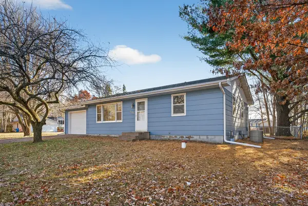 2292 336th Avenue Ne, Cambridge, MN 55008