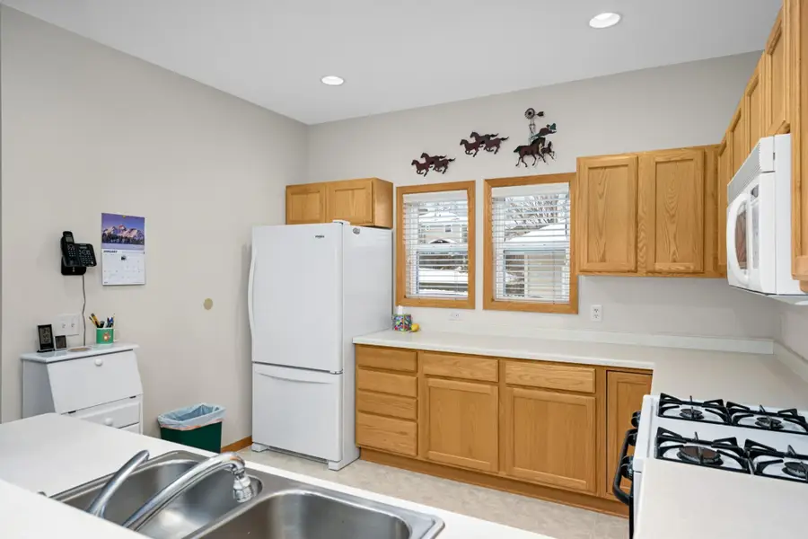 1373 5th Street E, Saint Paul, MN 55106 - Image #3