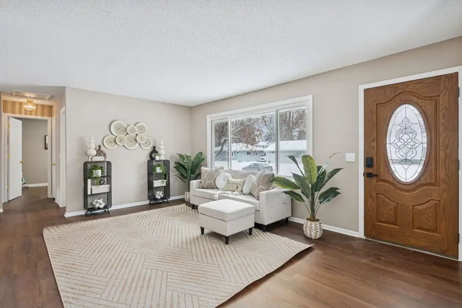 4949 Welcome Avenue N, Minneapolis, MN 55429 - Image #3