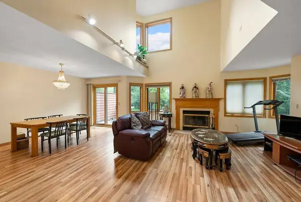 10695 53rd Avenue N, Minneapolis, MN 55442