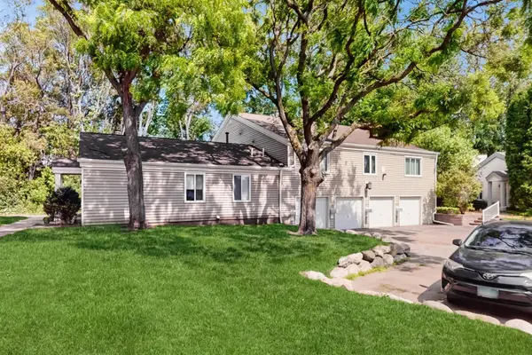 7401 Landau Drive #7401, Bloomington, MN 55438