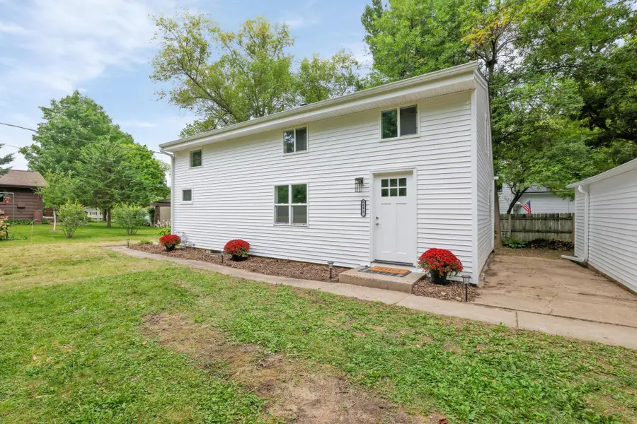 6690 Nez Perce Drive, Chanhassen, MN 55317 - #2