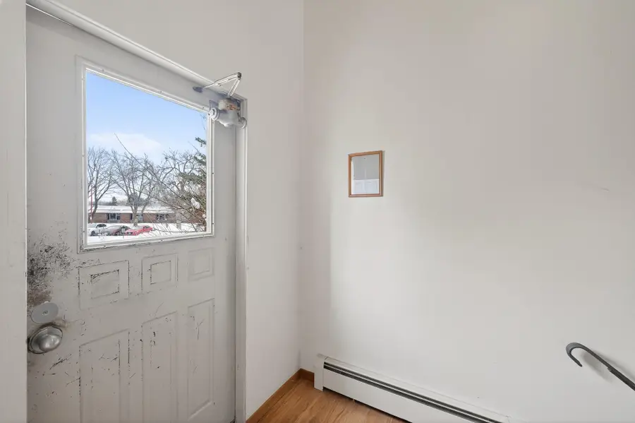 2717 Virginia Avenue N, Crystal, MN 55427 - Image #2