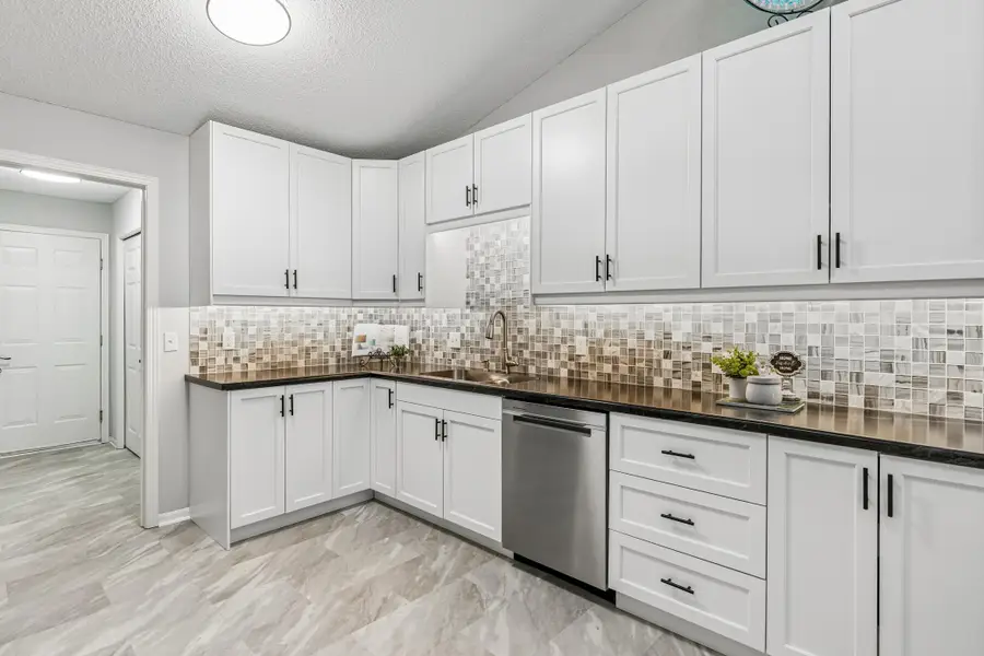 14425 Edgewood Avenue, Savage, MN 55378 - #3