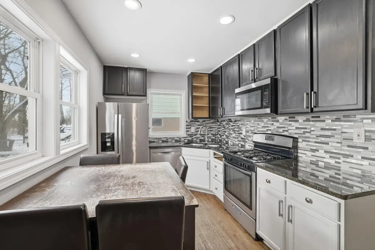 58 Wheelock Parkway E, Saint Paul, MN 55117 - #1