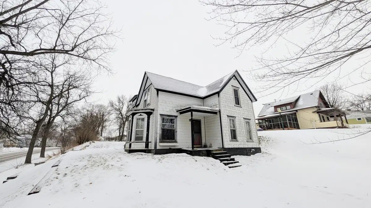 112 Bluff Street E, Lake Benton, MN 56149 - #1