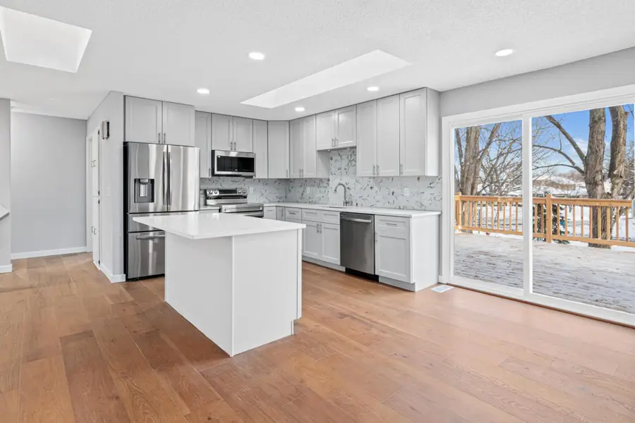 1939 Long Lake Road, New Brighton, MN 55112 - Image #3