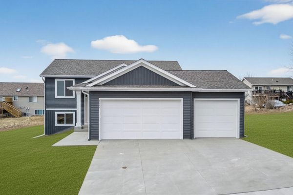 6151 Cody Lane Nw, Rochester, MN 55901