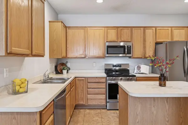 19708 Meadowlark Way #214, Farmington, MN 55024