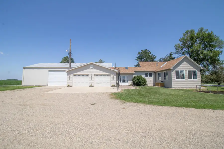 270 31st Street, Hills, MN 56138 - Image #2