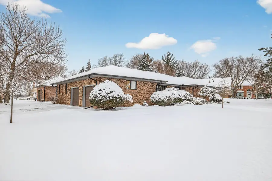 1885 Heather Court, Saint Paul, MN 55118 - Image #2