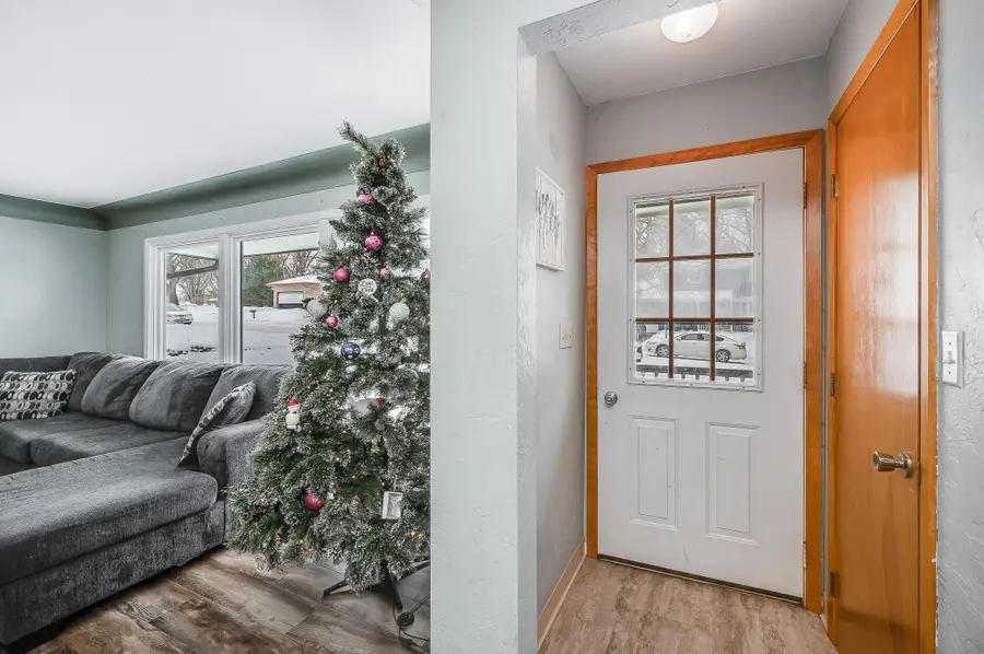 629 Olson Avenue, Windom, MN 56101 - Image #3