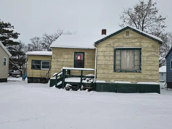 414 Crocker Avenue S, Thief River Falls, MN 56701